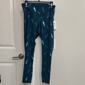 NWT Old Navy High Rise Lightning Bolt Active  Leggings Size L
